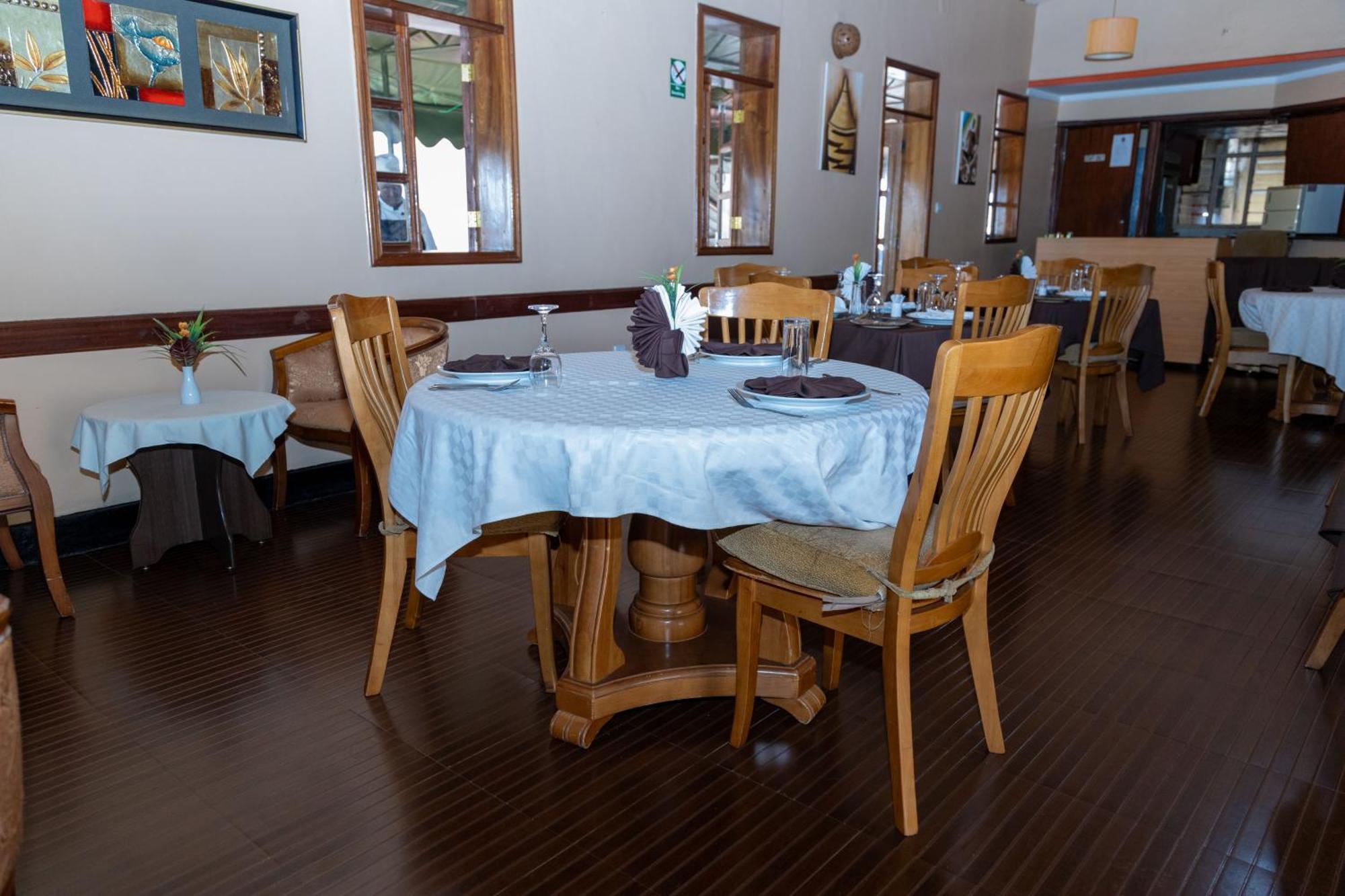 The Country Inn By Smart Haven Kigali Exterior photo